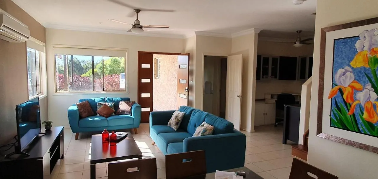 Holiday home Unit 2,15 Carlo Road- Rainbow Beach - Pool, Air Conditioning, Sleeps 6 Australia